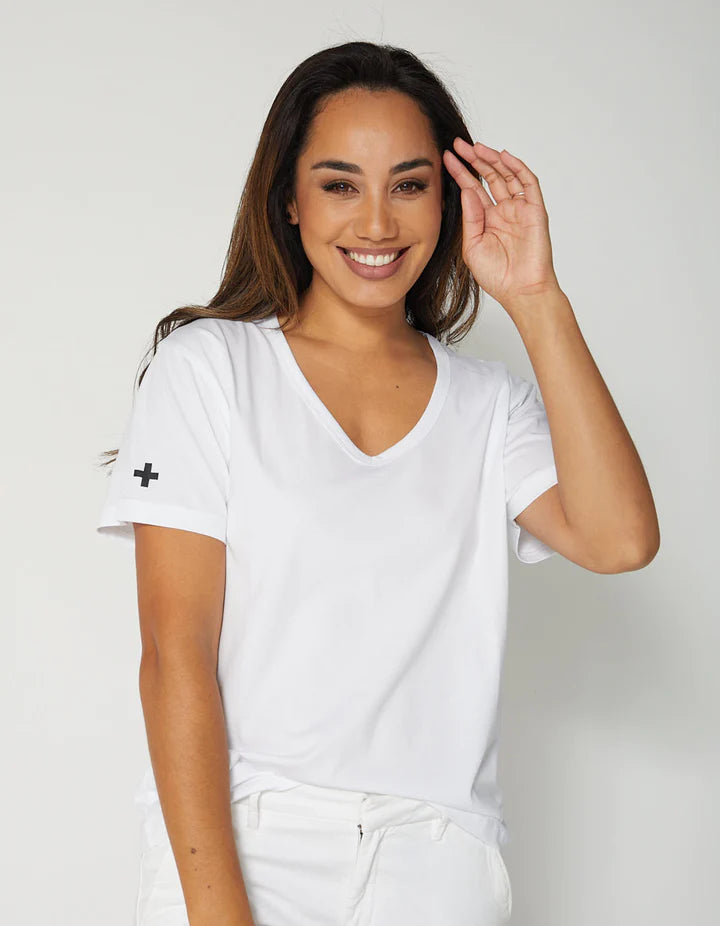 Stella & Gemma  T SHIRT Villa V Neck WHITE-- Fitted T-Shirt Seamless Stretchy