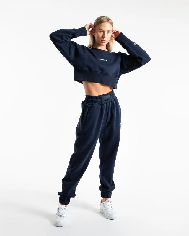 JOHNSON CROPPED SWEATSHIRT - NAVY Hoodie with Raglan Sleeves Sporty Comfortable