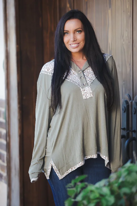 Martini Time Hoodie Hoodie with V-Neck Classic Versatile